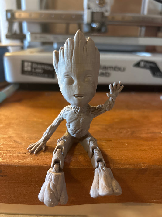 I am g! Desk buddy